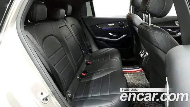 Mercedes-Benz GLC-Class 2021 — Photo 3/20