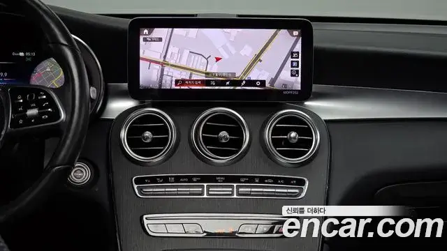 Mercedes-Benz GLC-Class 2021 — Photo 4/20