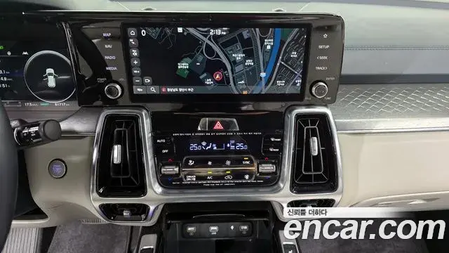Kia Sorento 2020 — ფოტო 1/20