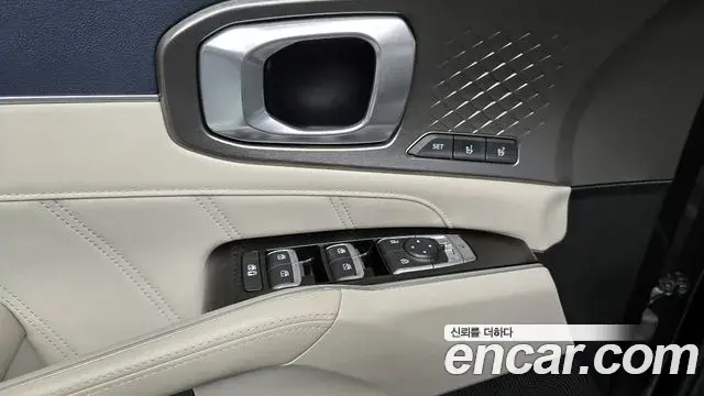 Kia Sorento 2020 — ფოტო 13/20