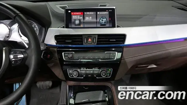 BMW X1 2021 — ფოტო 18/20