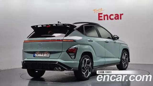 Hyundai Kona 2024 — Фото 2/20