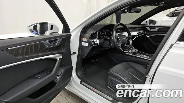 Audi A6 2022 — ფოტო 2/20