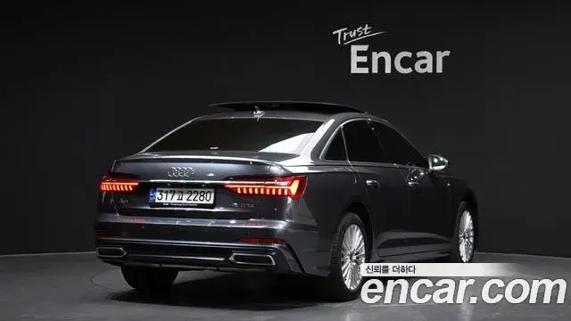 Audi A6 2021 — Фото 2/20