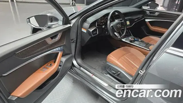 Audi A6 2021 — Фото 11/20
