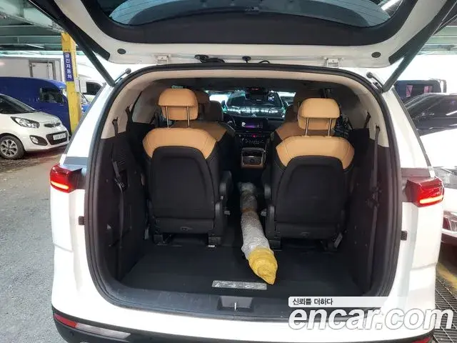 Kia Carnival 2020 — Photo 5/19