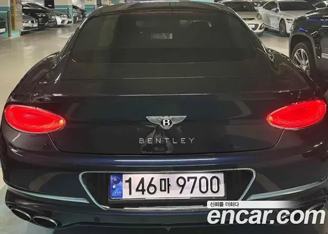 Bentley Continental GT 2020 — Photo 10/14