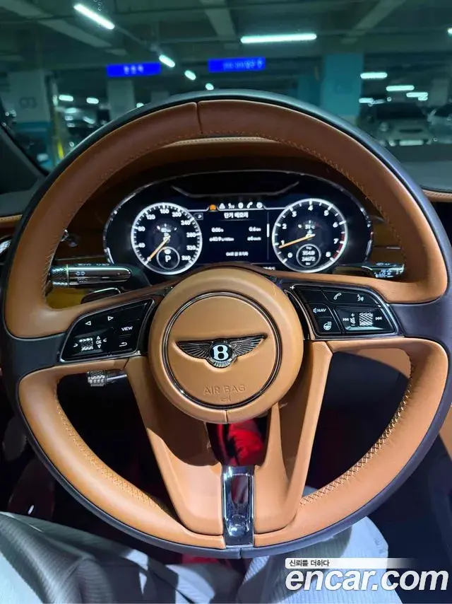Bentley Continental GT 2020 — Photo 14/14