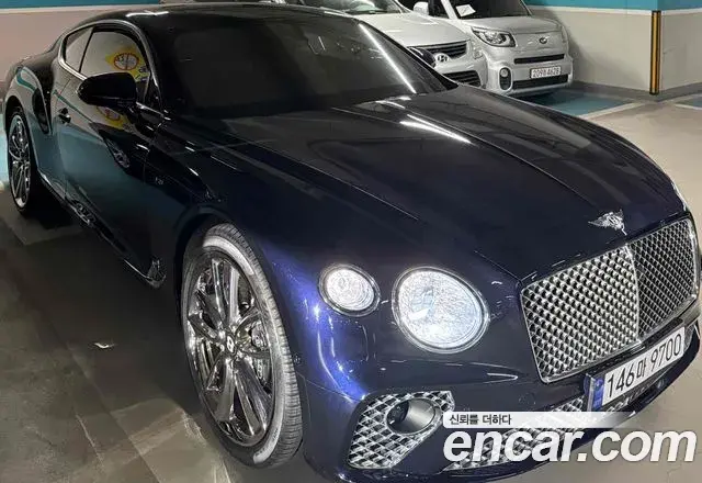 Bentley Continental GT 2020 — Photo 13/14