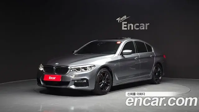 BMW 5 Series 2018 — Photo 13/20