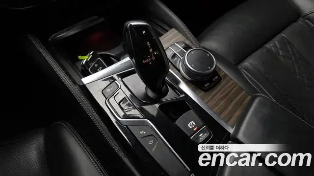BMW 5 Series 2018 — Photo 3/20