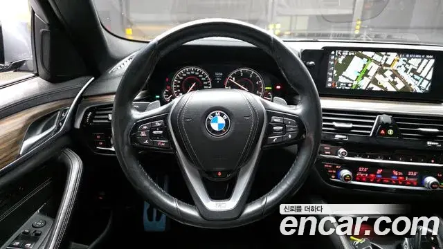 BMW 5 Series 2018 — Photo 1/20