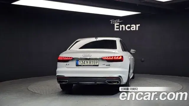 Audi A4 2021 — Şəkil 1/20