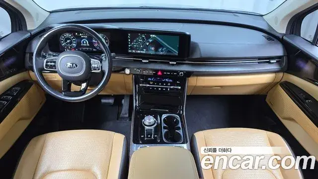Kia Carnival 2021 — Photo 10/20