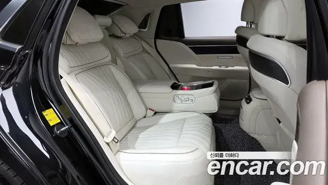 Genesis G90 2023 — Photo 4/20