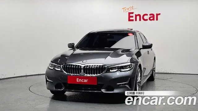 BMW 3 Series 2019 — ფოტო 17/20