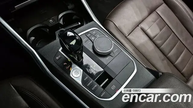 BMW 3 Series 2019 — ფოტო 4/20