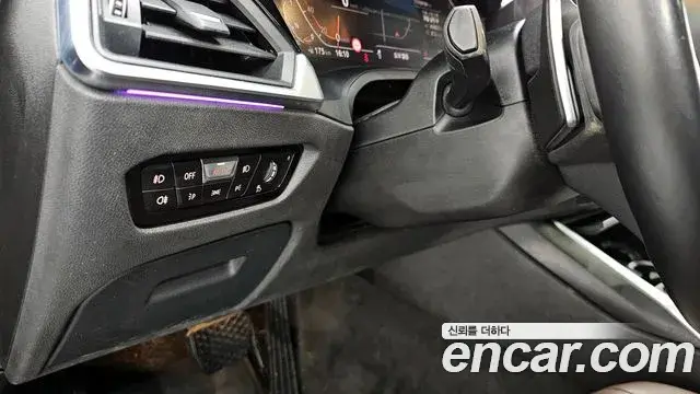 BMW 3 Series 2019 — ფოტო 1/20