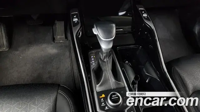 Kia Sorento 2021 — ფოტო 4/20