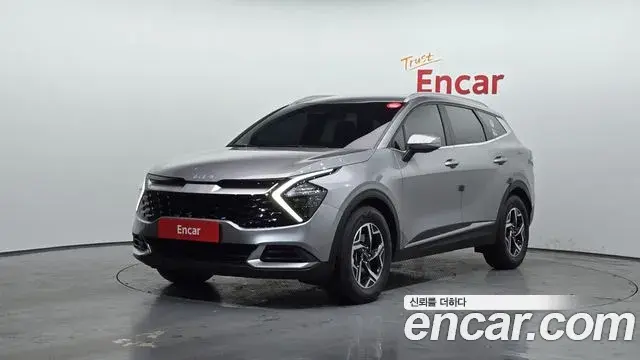 Kia Sportage 2021 — Фото 1/20