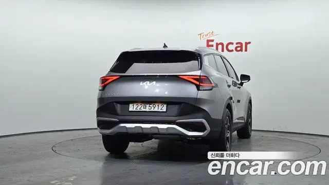 Kia Sportage 2021 — Фото 4/20