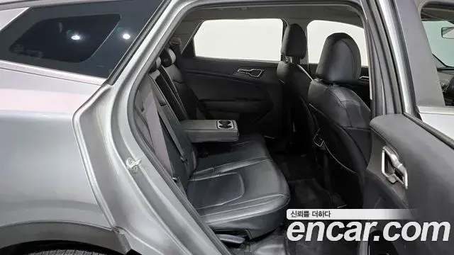 Kia Sportage 2021 — Фото 12/20