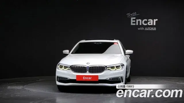BMW 5 Series 2018 — Photo 2/20