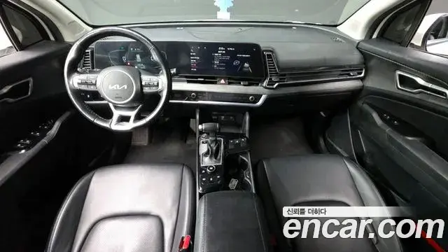 Kia Sportage 2022 — ფოტო 17/20