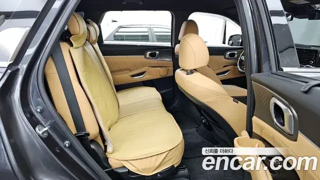 Kia Sorento 2020 — Фото 12/20