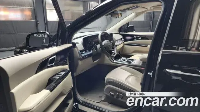 Kia Carnival 2021 — Şəkil 17/20