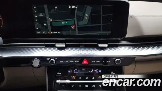 Kia Carnival 2021 — Şəkil 15/20