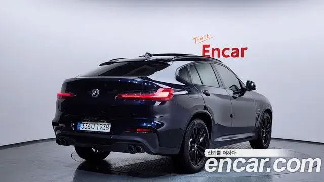 BMW X4 2019 — Фото 2/20