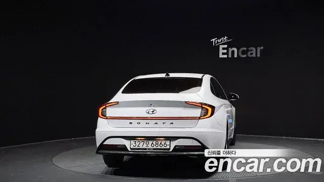 Hyundai Sonata Hybrid 2022 — Şəkil 11/20