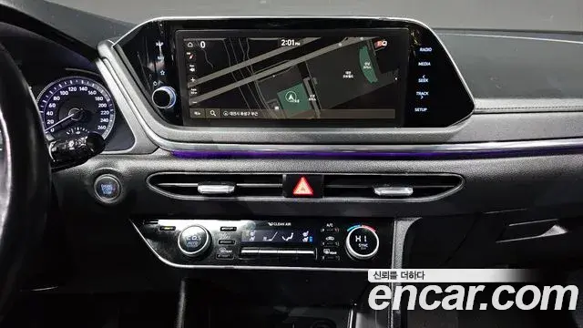 Hyundai Sonata Hybrid 2022 — Şəkil 9/20