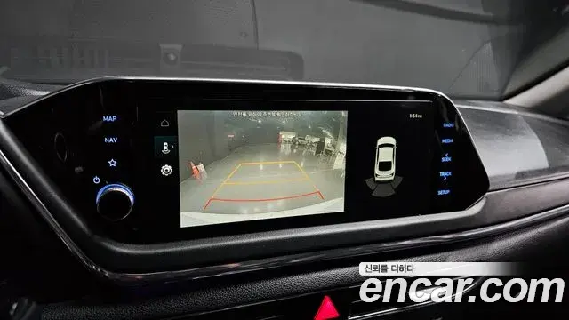 Hyundai Sonata Hybrid 2022 — Şəkil 18/20