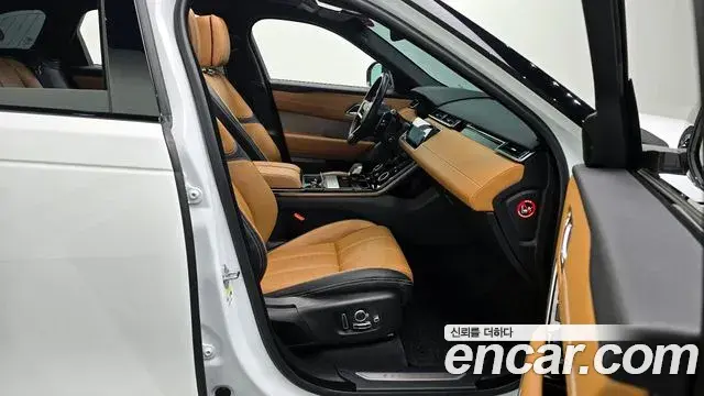 Land Rover Range Rover Velar 2022 — Şəkil 10/20