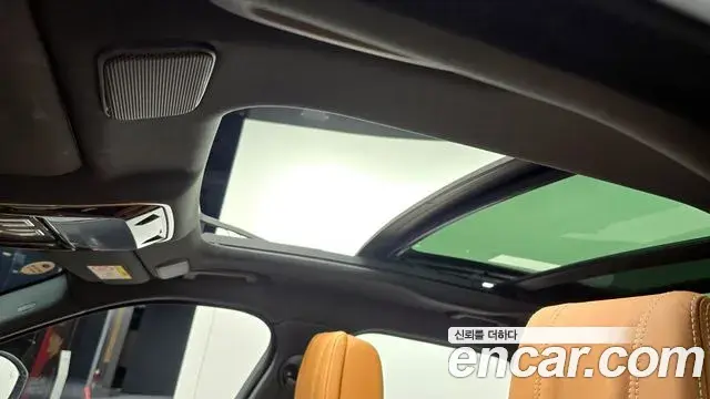 Land Rover Range Rover Velar 2022 — Şəkil 17/20