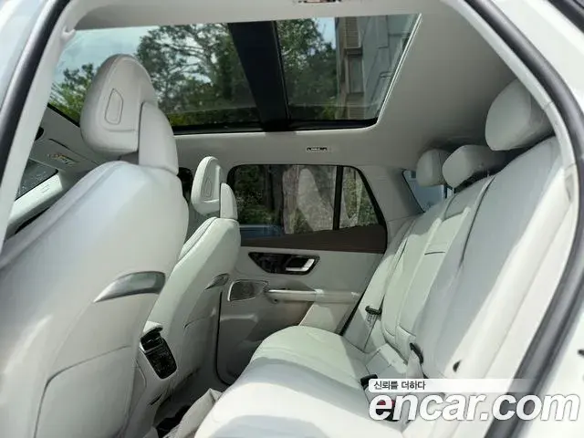 Mercedes-Benz EQE SUV 2024 — ფოტო 17/17