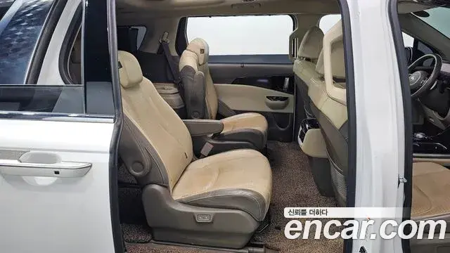 Kia Carnival 2021 — Şəkil 1/20