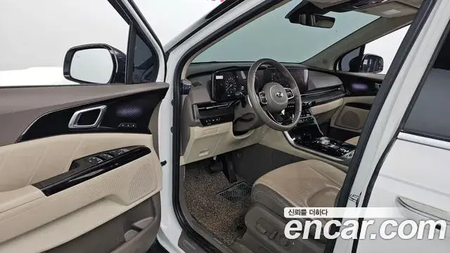 Kia Carnival 2021 — Şəkil 15/20