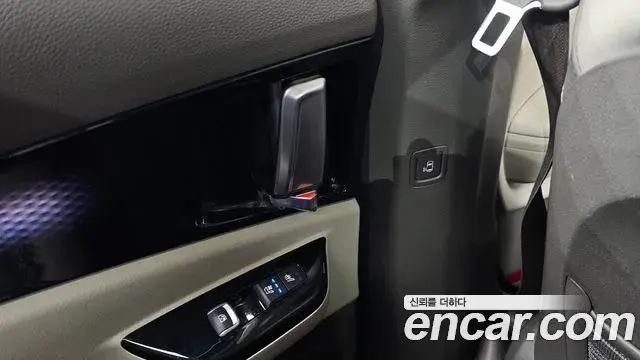 Kia Carnival 2021 — Şəkil 9/20