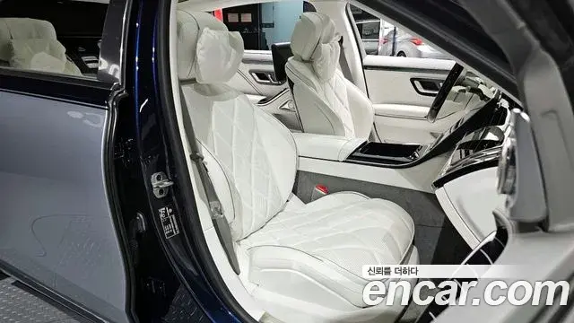 Mercedes-Benz S-Class 2022 — ფოტო 17/20