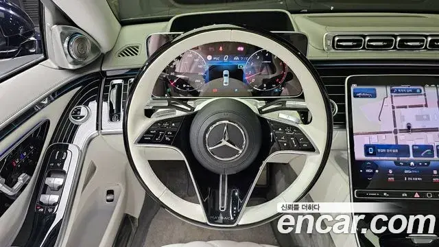 Mercedes-Benz S-Class 2022 — ფოტო 18/20