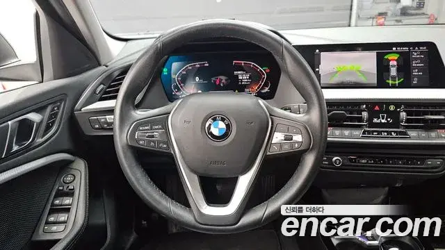 BMW 1 Series 2022 — Şəkil 5/20