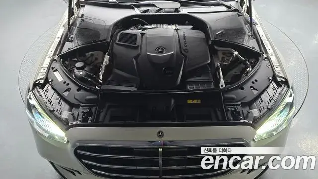 Mercedes-Benz S-Class 2022 — ფოტო 8/20