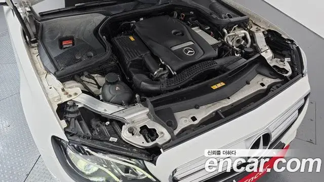 Mercedes-Benz E-Class 2019 — Şəkil 7/20