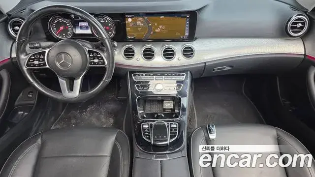 Mercedes-Benz E-Class 2019 — Şəkil 12/20