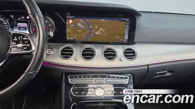 Mercedes-Benz E-Class 2019 — Şəkil 10/20