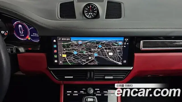 Porsche Cayenne 2022 — Photo 4/20