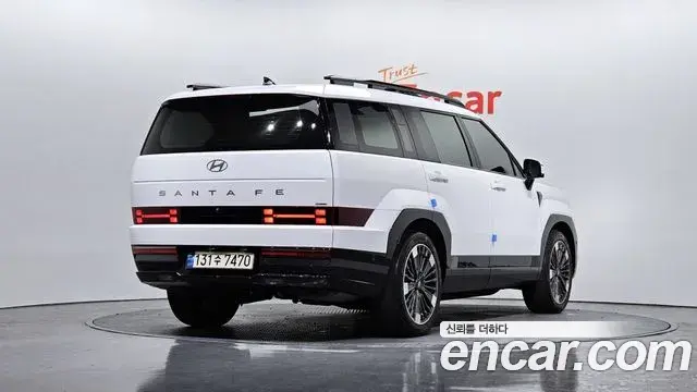 Hyundai Santa Fe 2023 — Фото 2/20